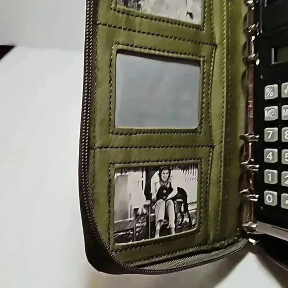 Mundi planner purse organizer green crocodile print w. calculator leather… - Picture 4 of 16